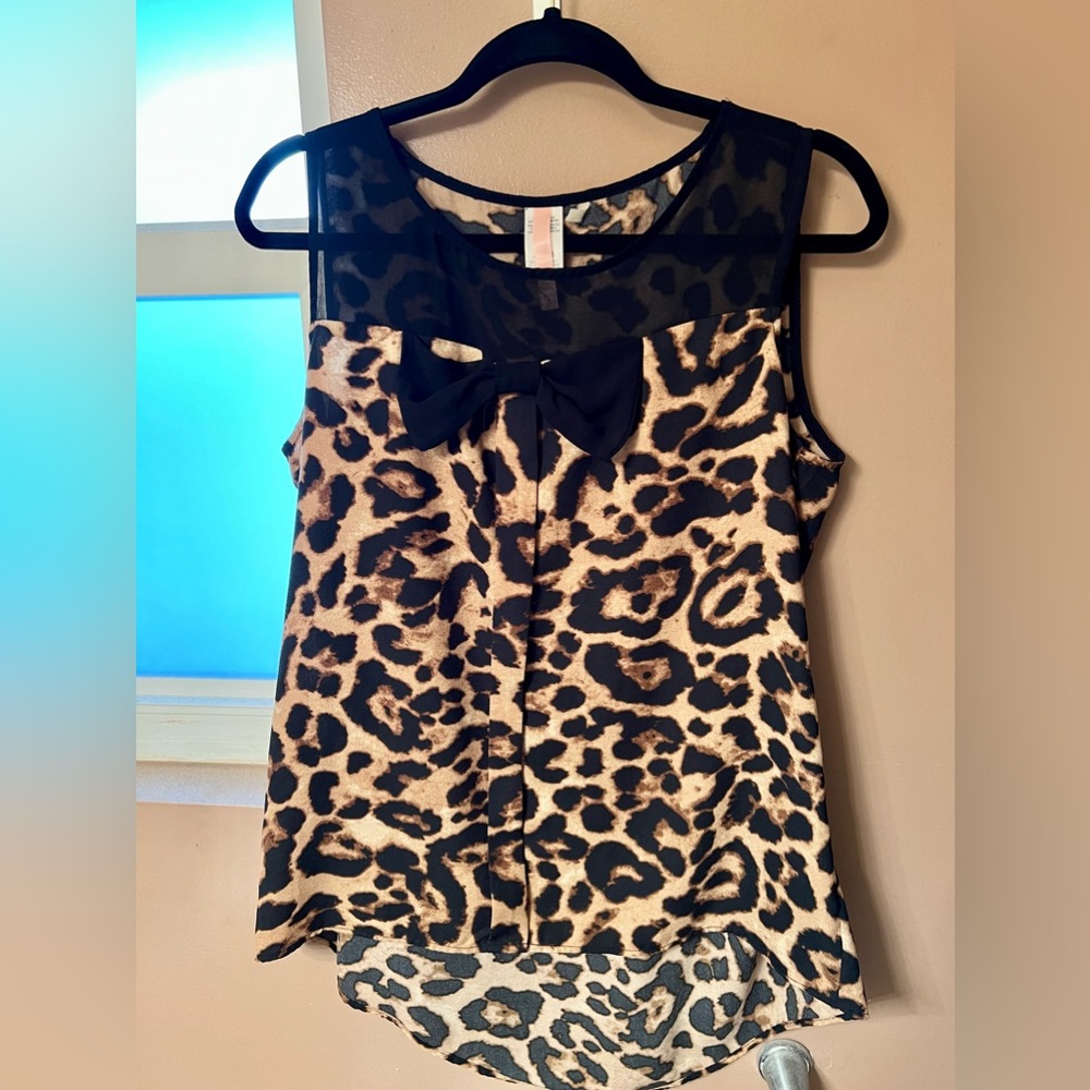 Ladies cheetah tank top